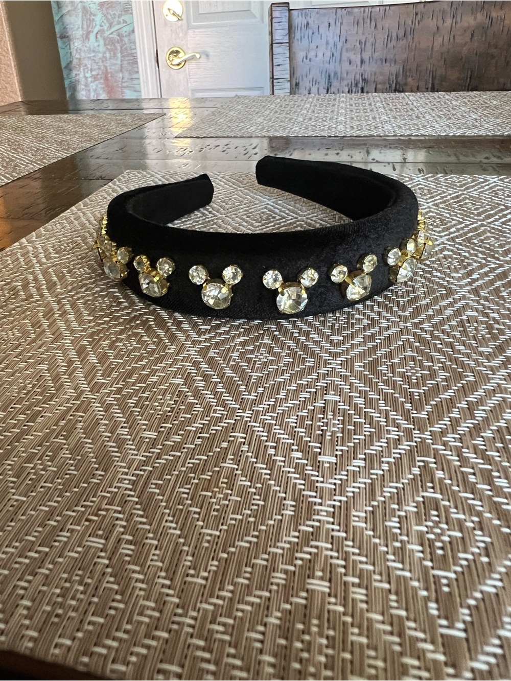 Black velvet Mickey Mouse Crystal
Rhinestone